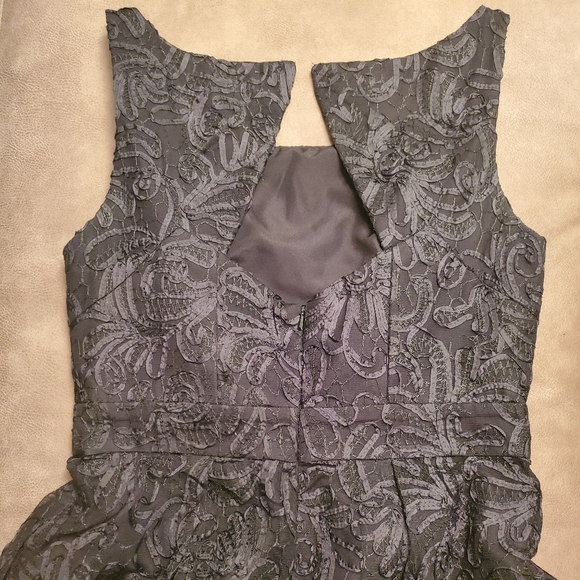 ♠️ Truly Zac Posen dress w/ pockets - Picture 2 of 6